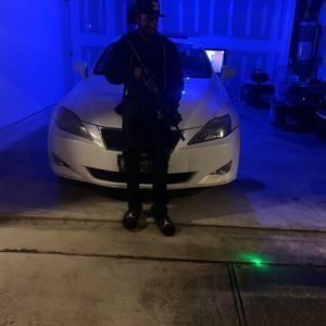 Meet your Posher, Clyde